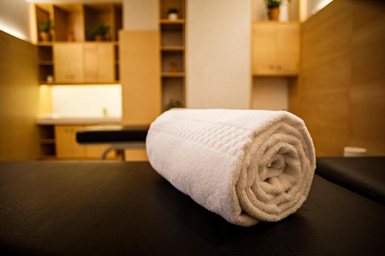 Met Hotel 拉巴斯 外观 照片