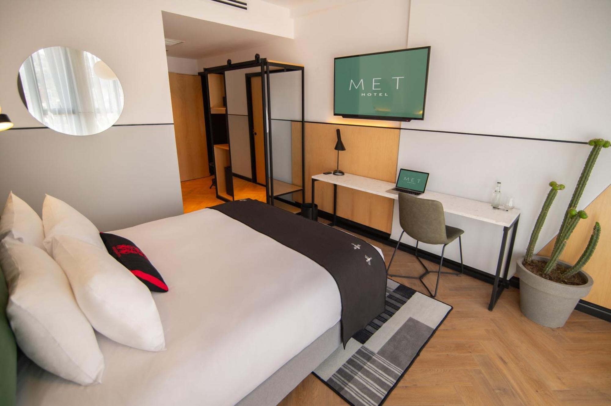 Met Hotel 拉巴斯 外观 照片