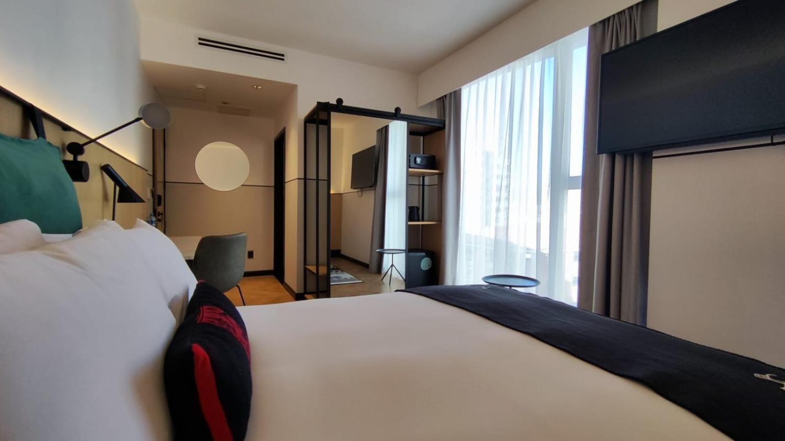 Met Hotel 拉巴斯 外观 照片