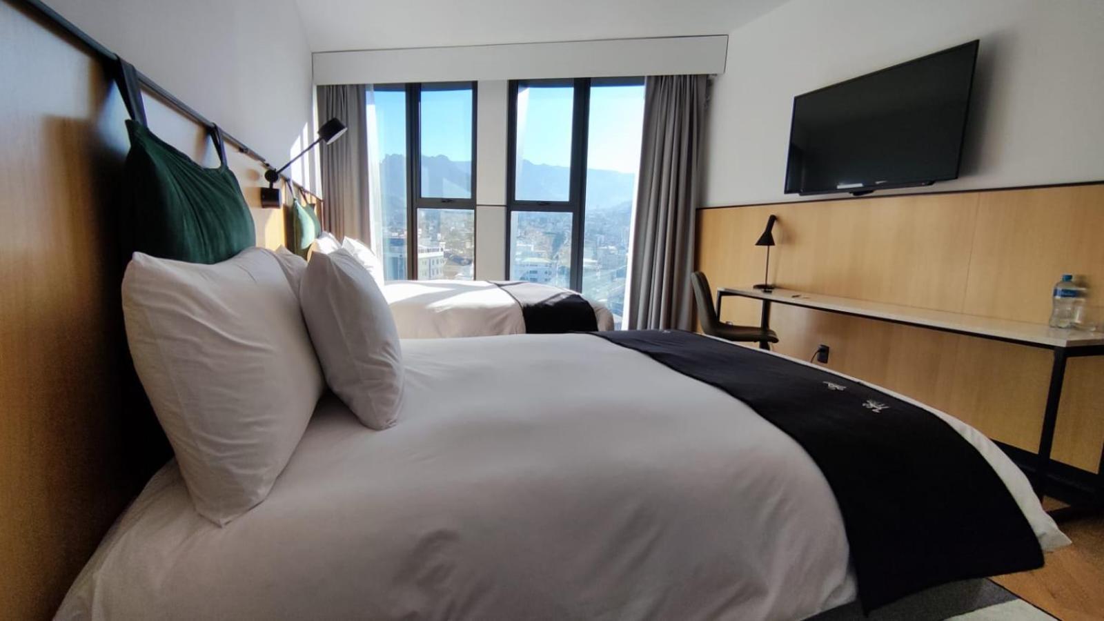 Met Hotel 拉巴斯 外观 照片